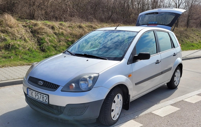 Ford Fiesta cena 11500 przebieg: 145567, rok produkcji 2007 z Kielce małe 37